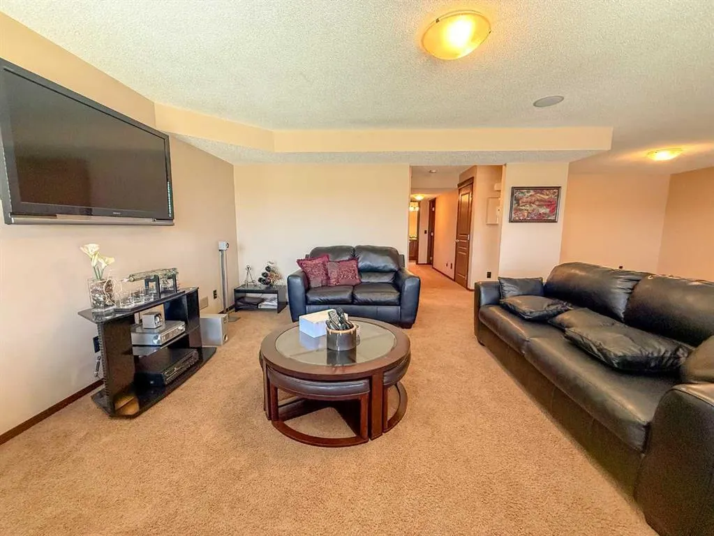 128 Chaparral Valley Drive SE