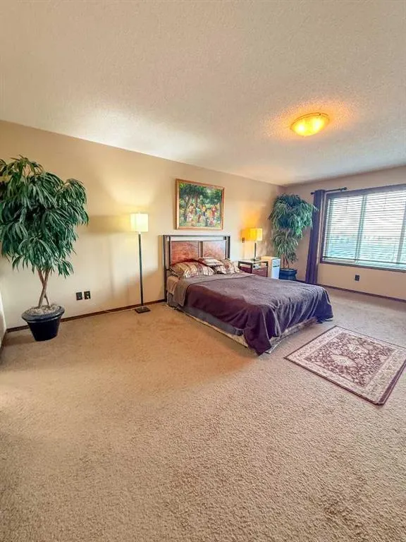 128 Chaparral Valley Drive SE