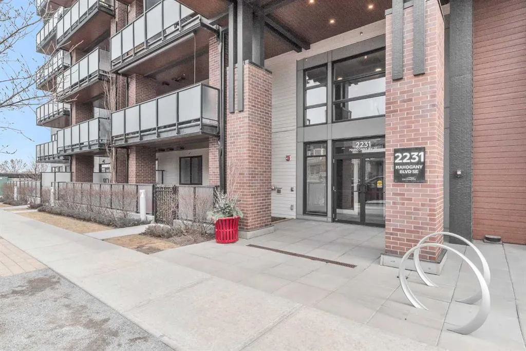 2231 Mahogany Boulevard SE, #108