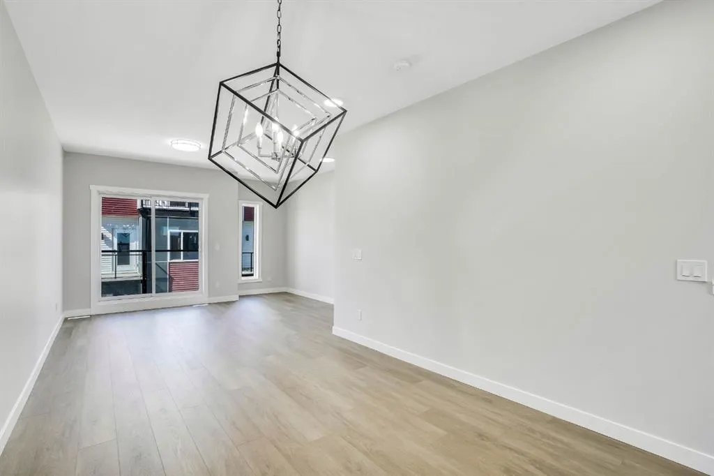 304 Red Sky Villas NE