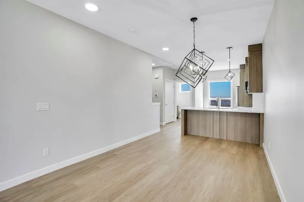 304 Red Sky Villas NE