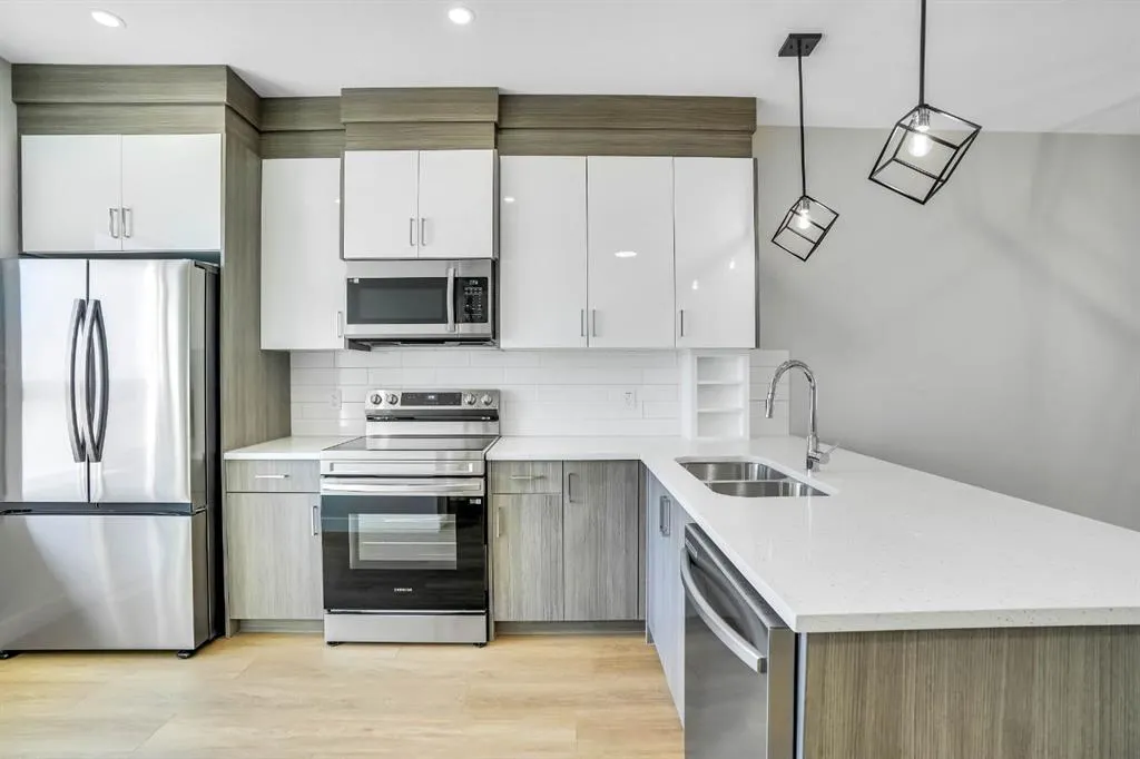 304 Red Sky Villas NE