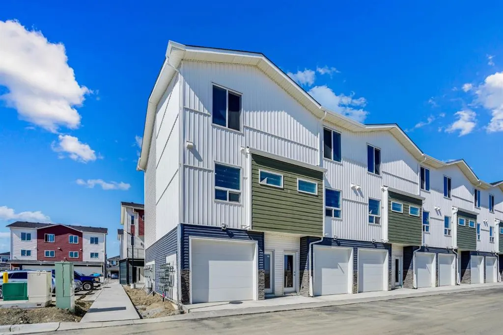 304 Red Sky Villas NE