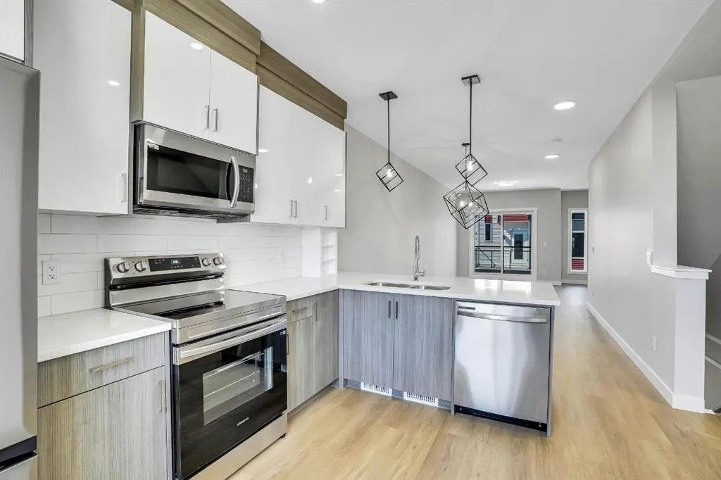304 Red Sky Villas NE