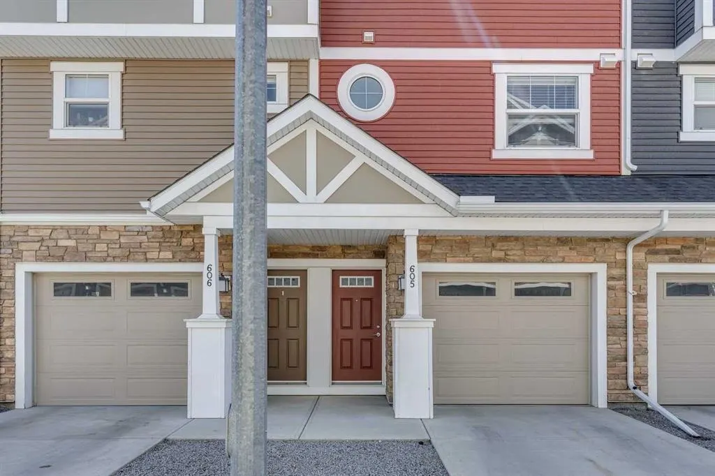 1225 Kings Heights Way SE, #605