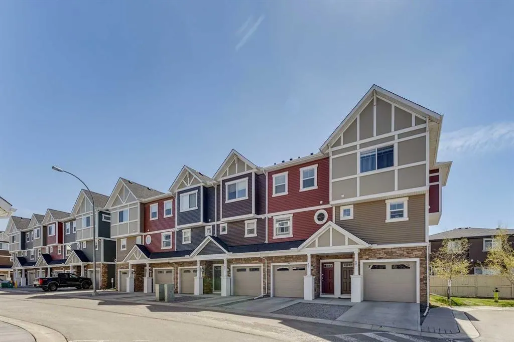 1225 Kings Heights Way SE, #605