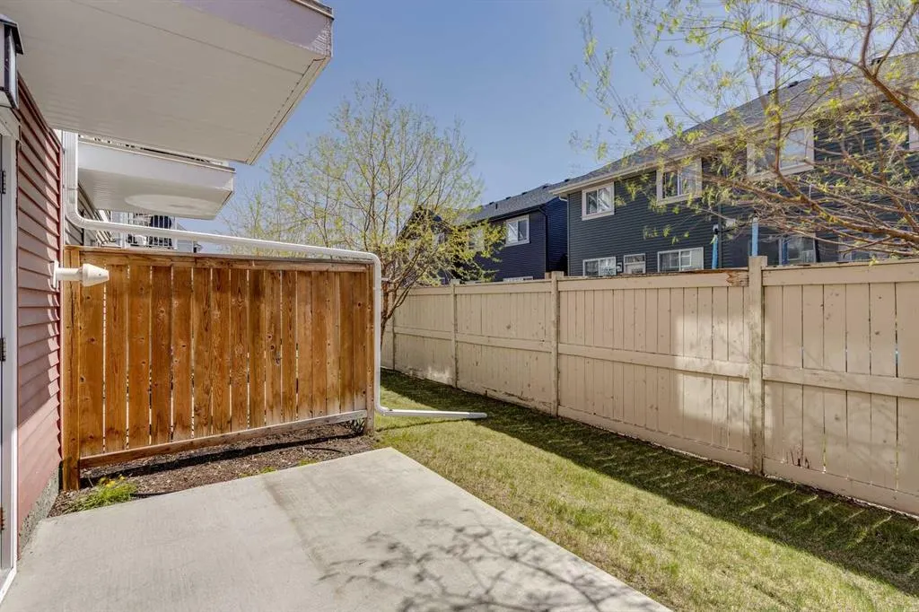 1225 Kings Heights Way SE, #605