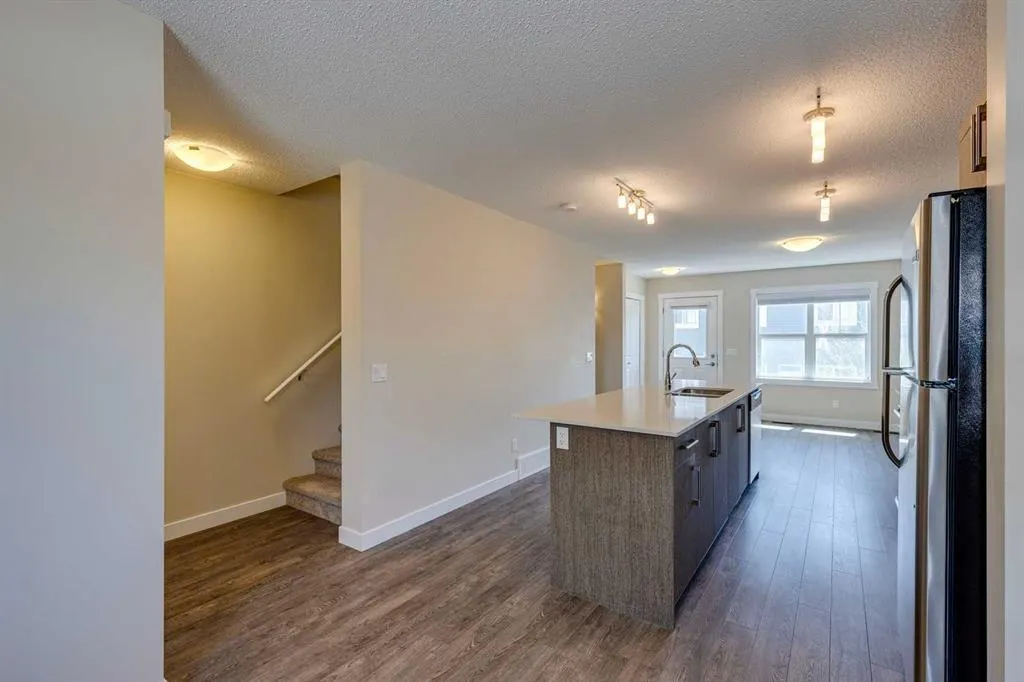 1225 Kings Heights Way SE, #605