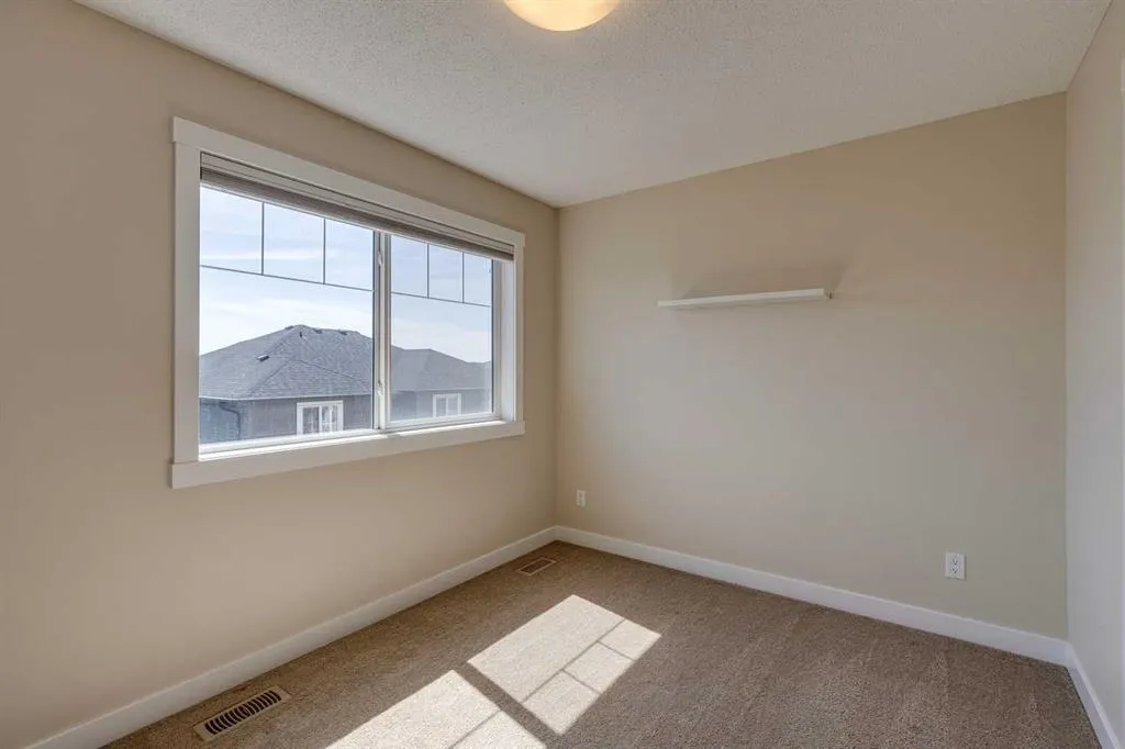 1225 Kings Heights Way SE, #605