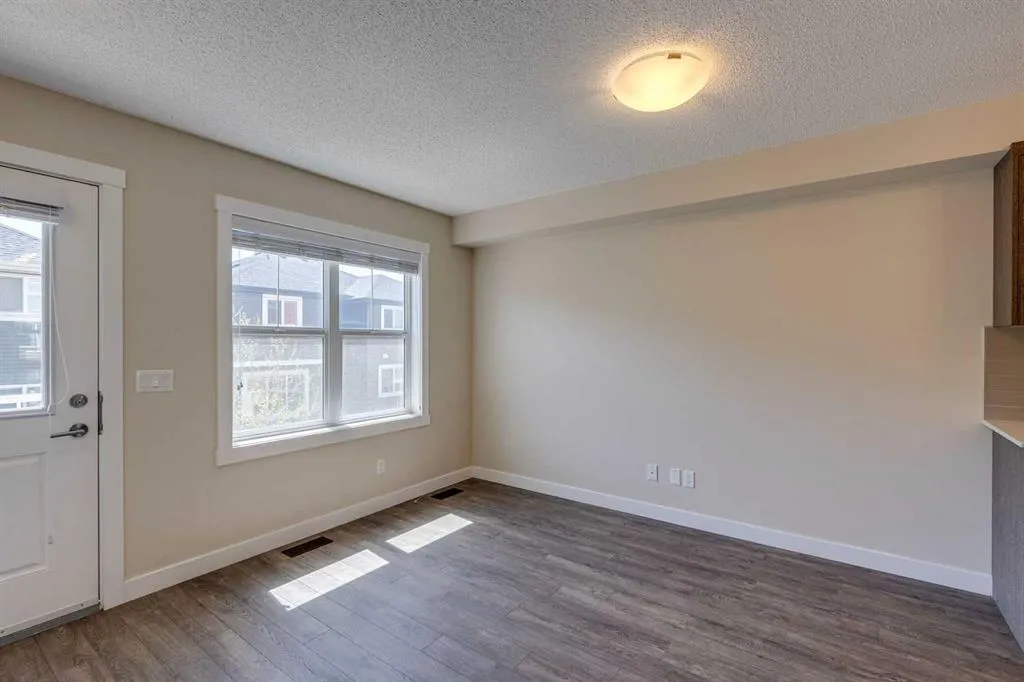 1225 Kings Heights Way SE, #605