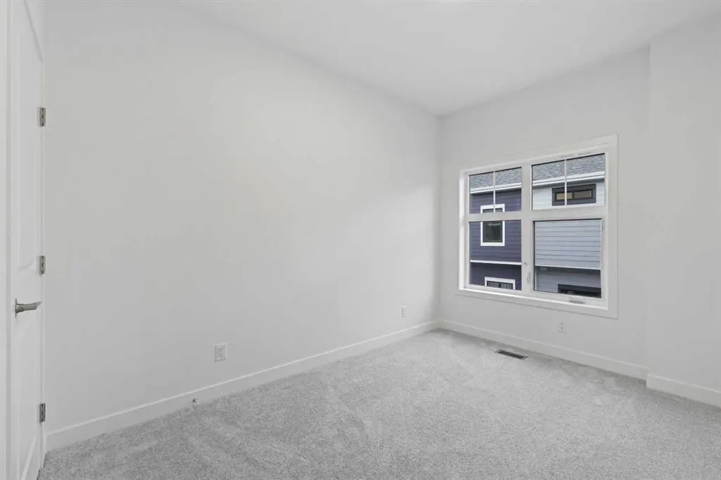 625 Mahogany Road SE