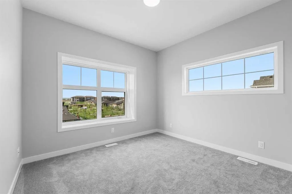 599 Mahogany Road SE