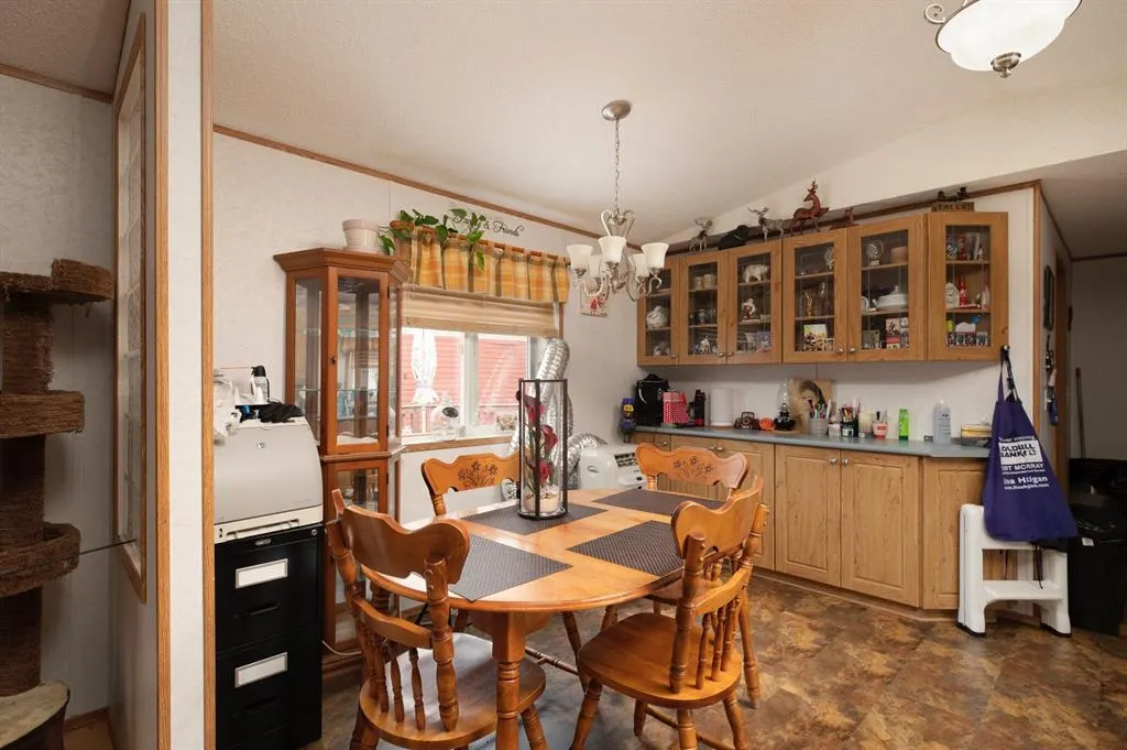 240 Palomino Close