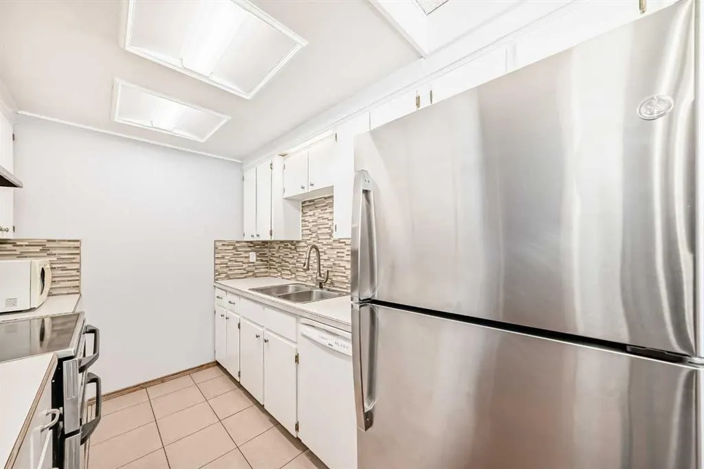 9930 Bonaventure Drive SE, #403