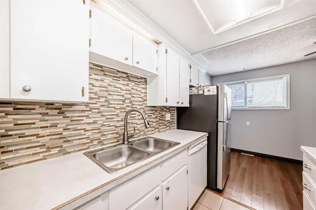 9930 Bonaventure Drive SE, #403