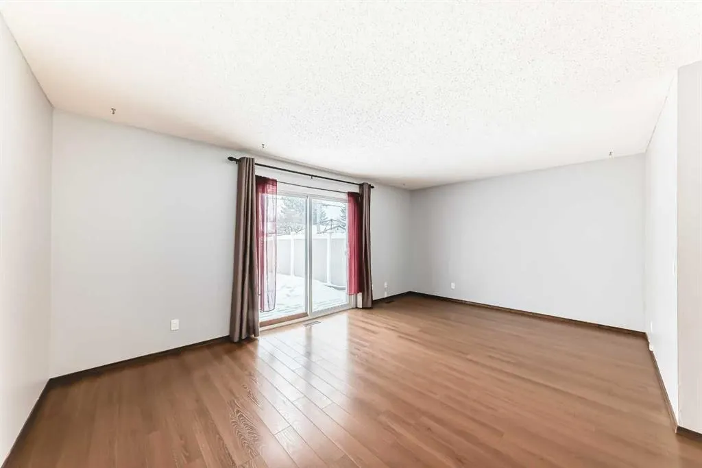 9930 Bonaventure Drive SE, #403