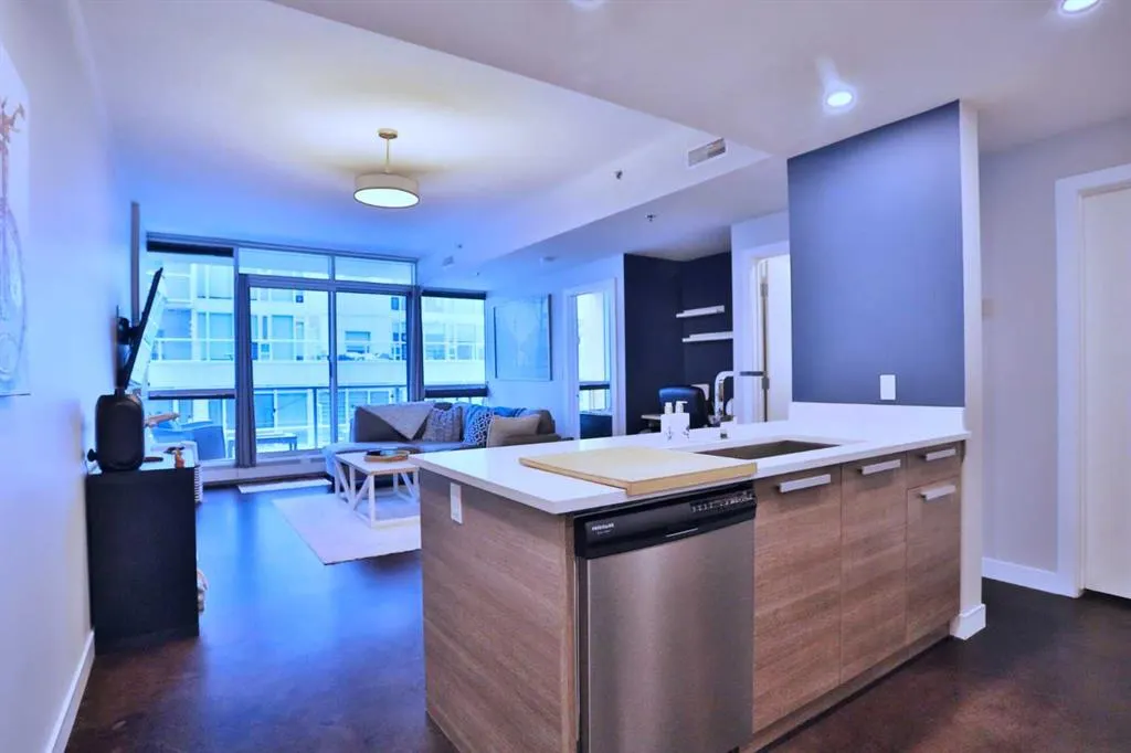 235 9A Street NW, #408
