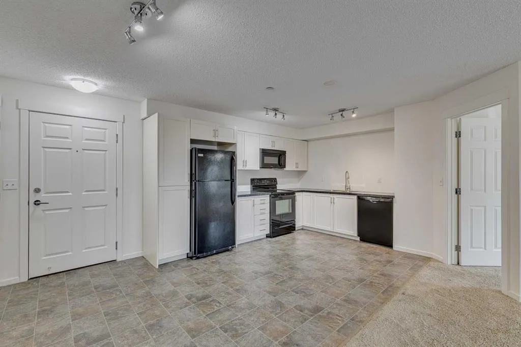 279 Copperpond Common SE, #5308
