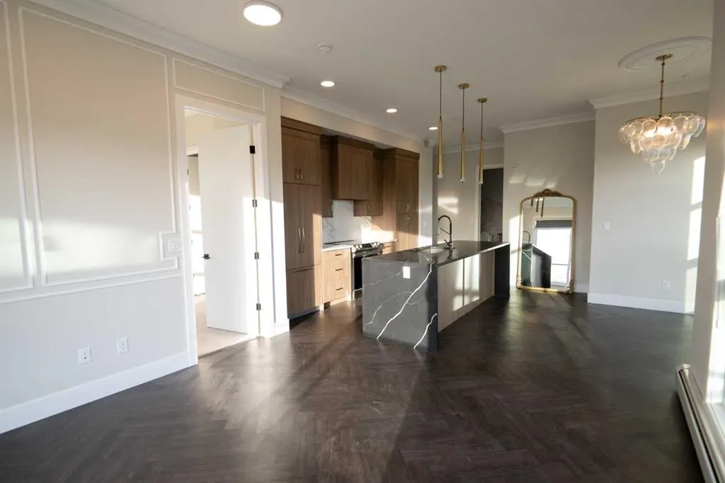 330 Dieppe Drive SW, #202