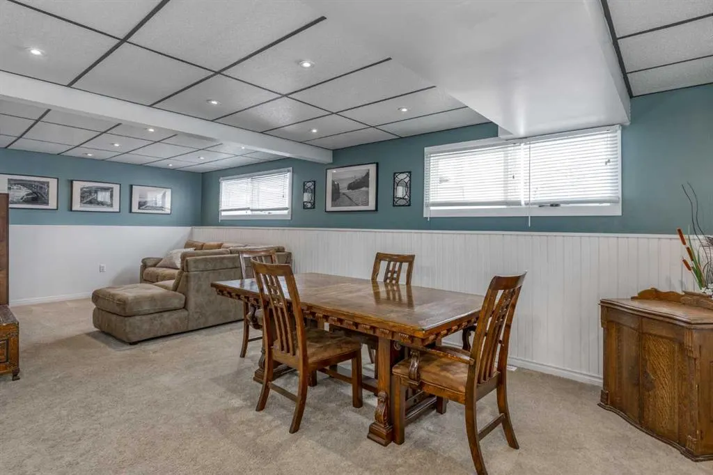 175 Carr Crescent