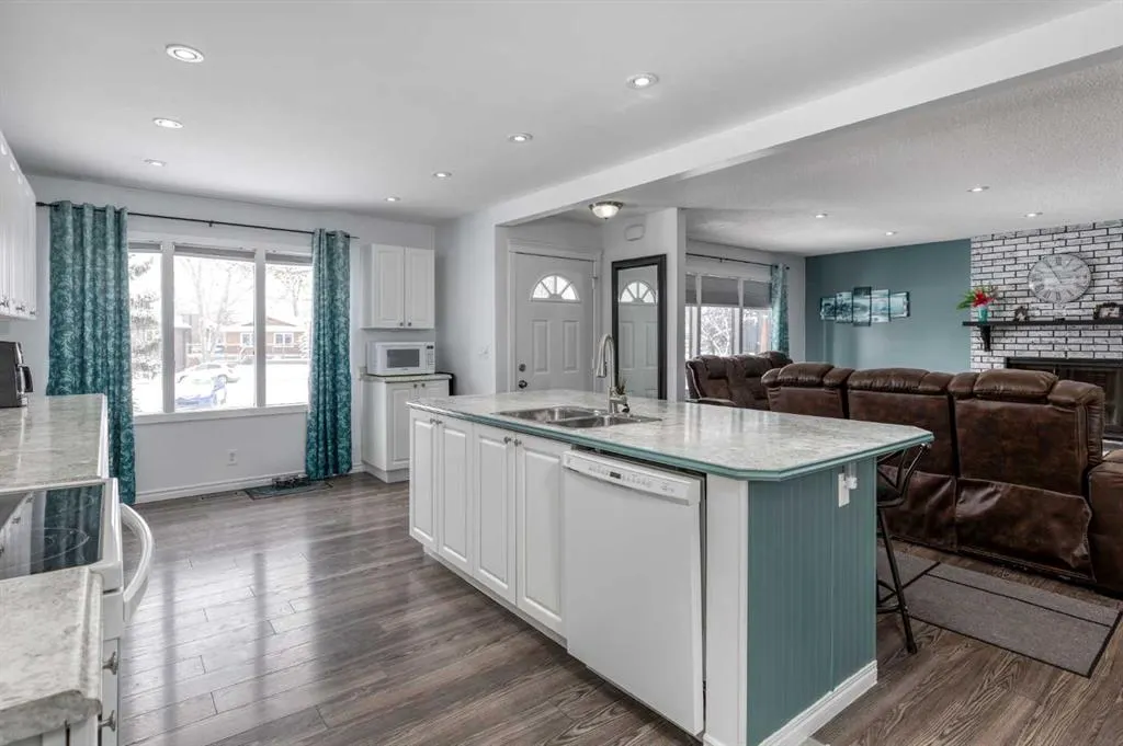 175 Carr Crescent