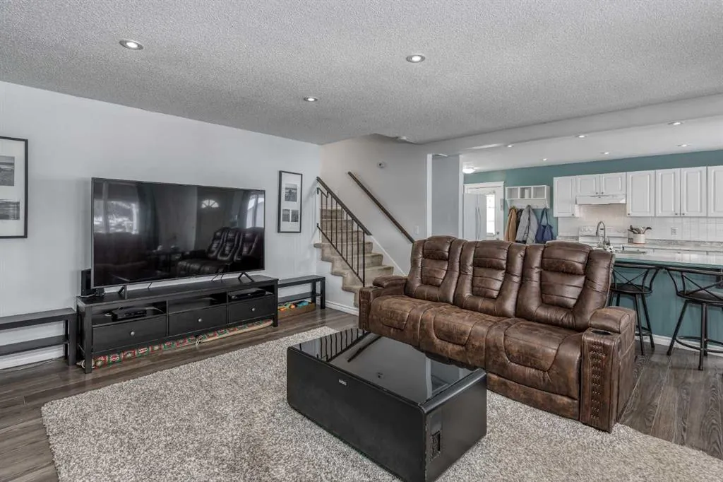 175 Carr Crescent