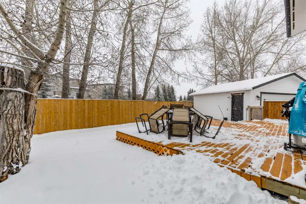 175 Carr Crescent