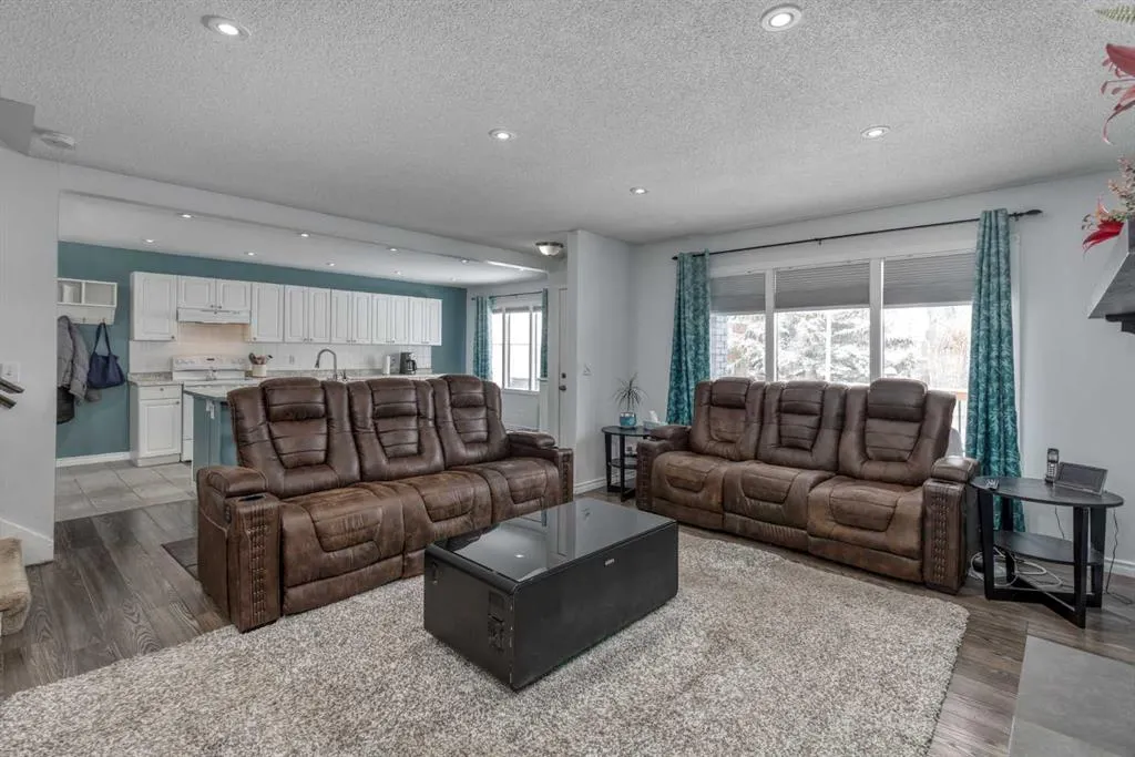 175 Carr Crescent