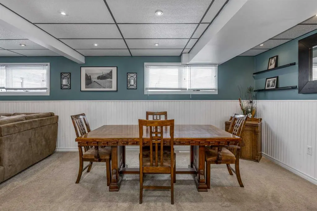 175 Carr Crescent