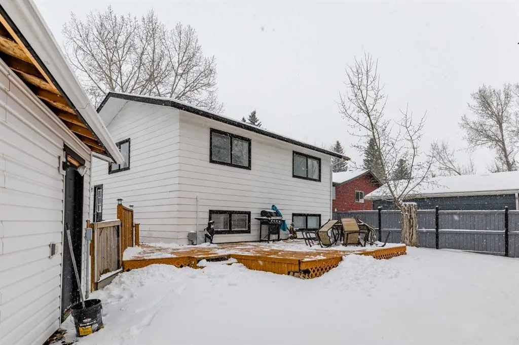 175 Carr Crescent