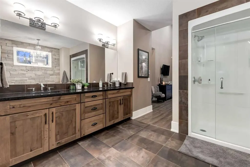 232025 48 Street E, #200
