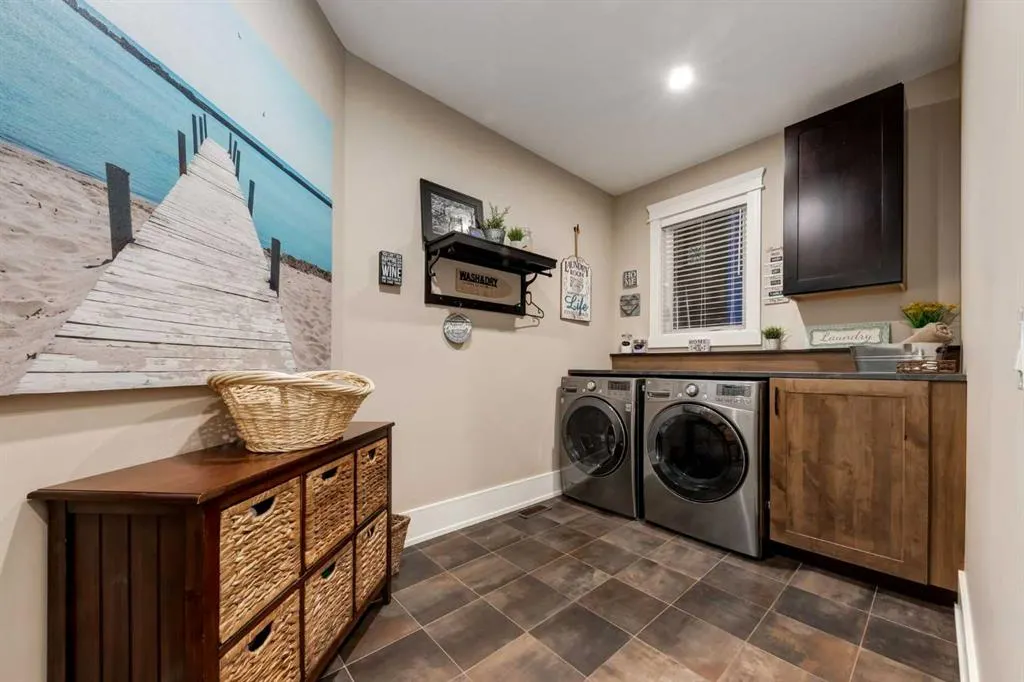 232025 48 Street E, #200
