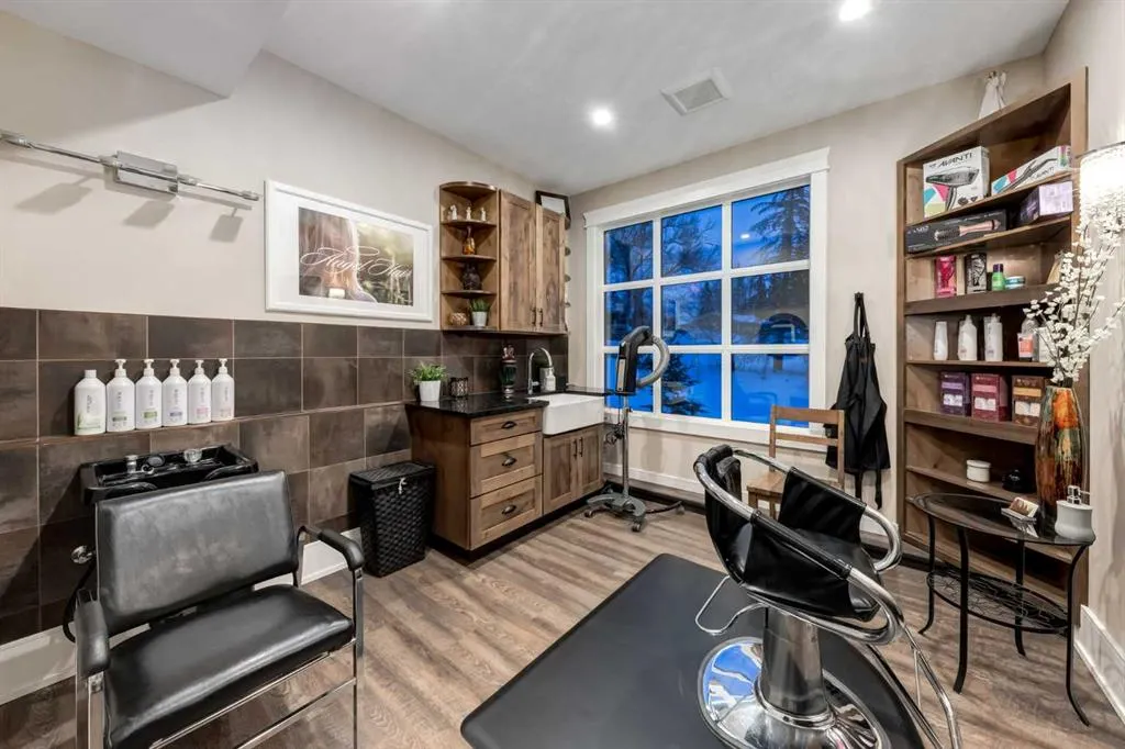232025 48 Street E, #200
