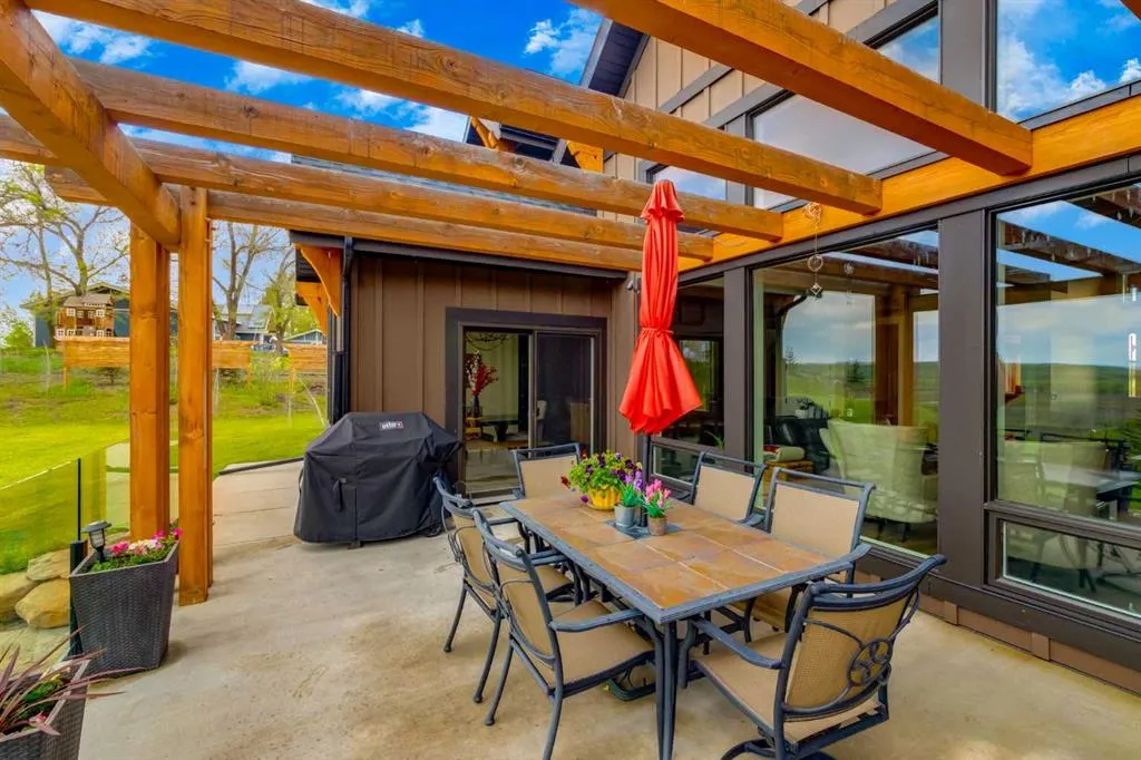 232025 48 Street E, #200