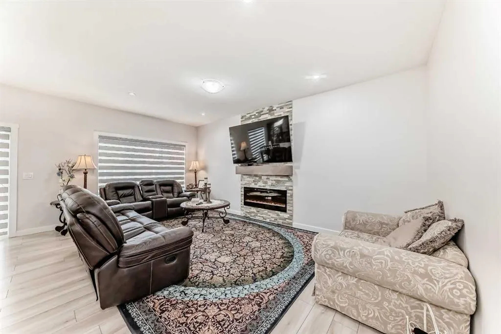 67 Saddlestone Heath NE