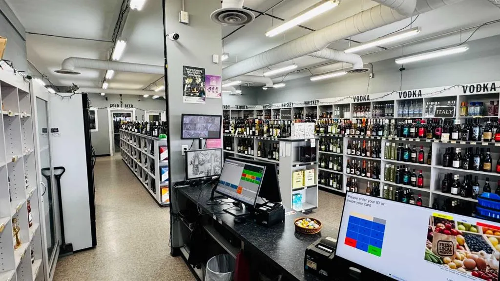 25 Beju Industrial Drive Drive, #102