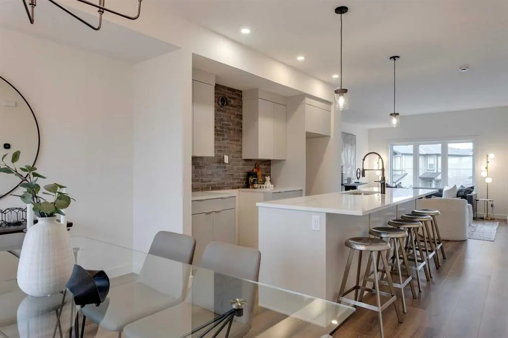 22 Belvedere Terrace SE