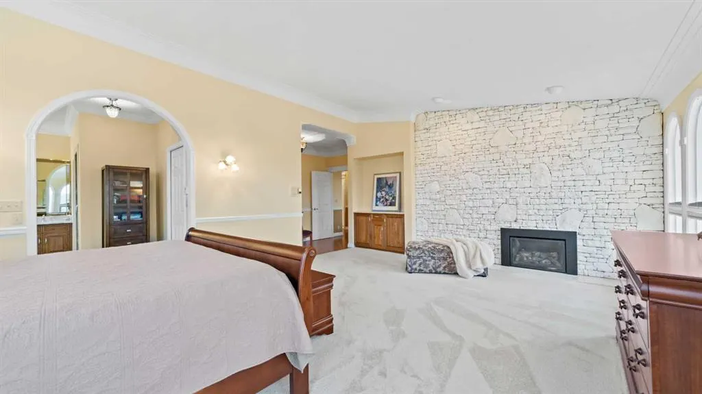 80054 226 Avenue W, #100