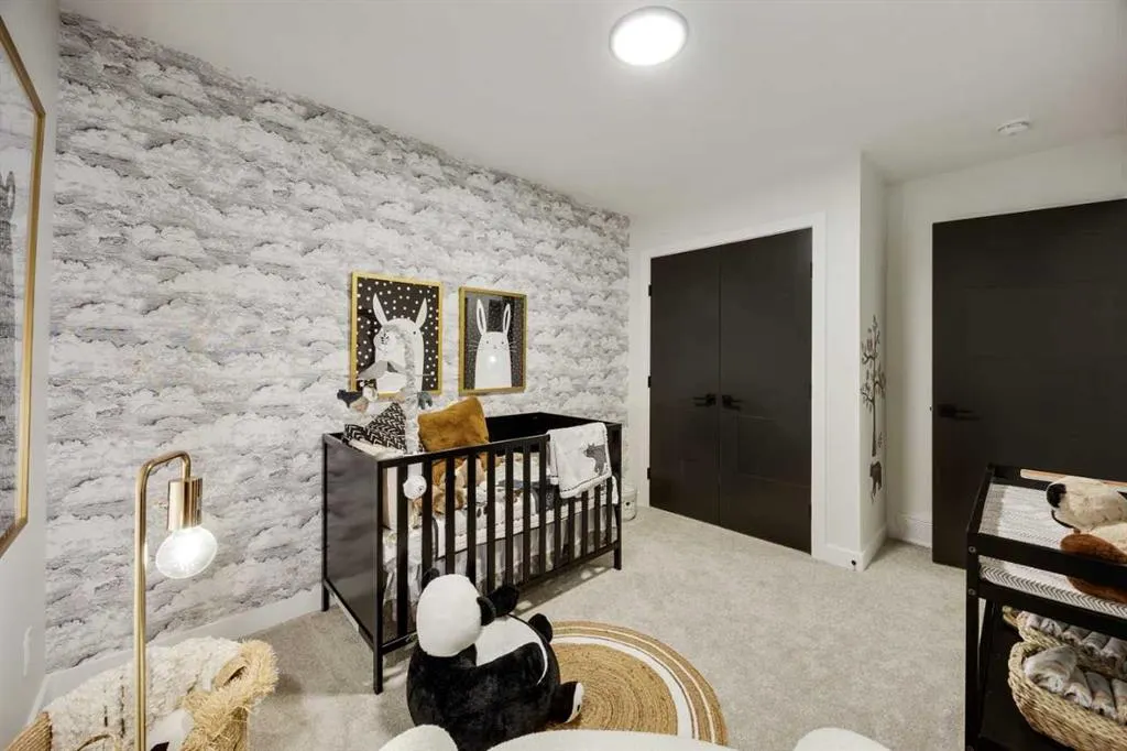 350 Hotchkiss Manor SE