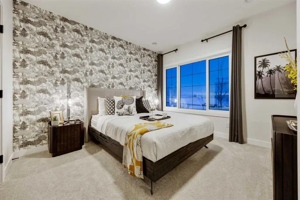 350 Hotchkiss Manor SE