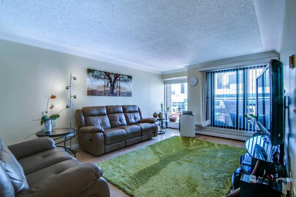 220 13 Avenue SW, #804