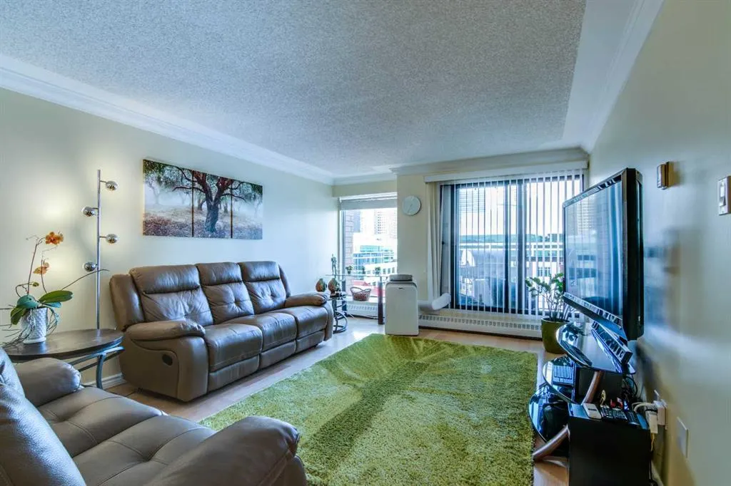 220 13 Avenue SW, #804