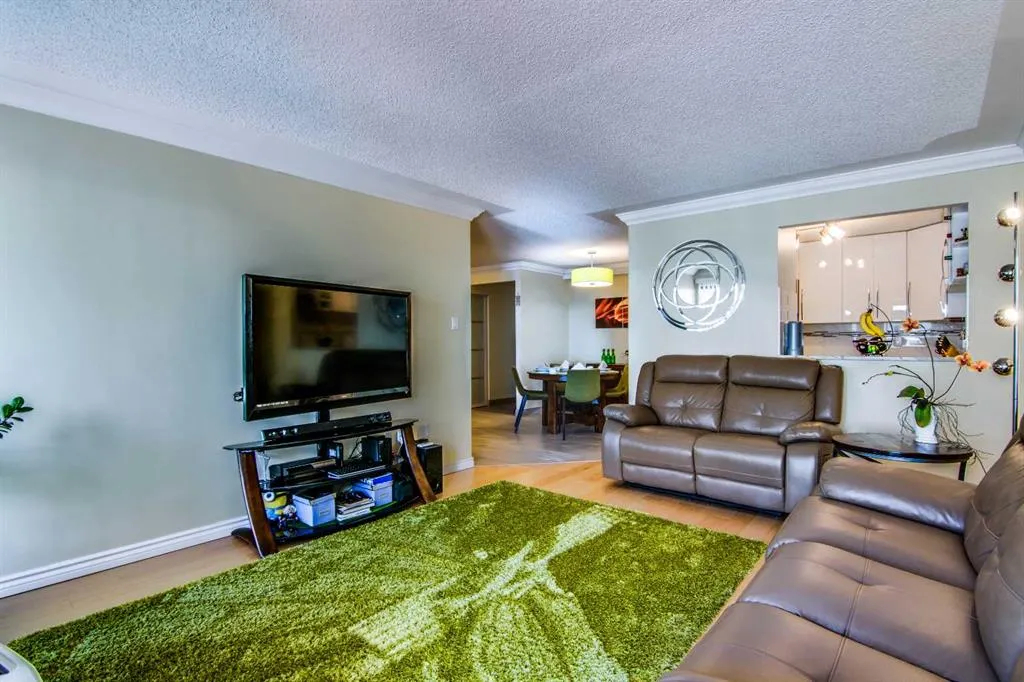 220 13 Avenue SW, #804