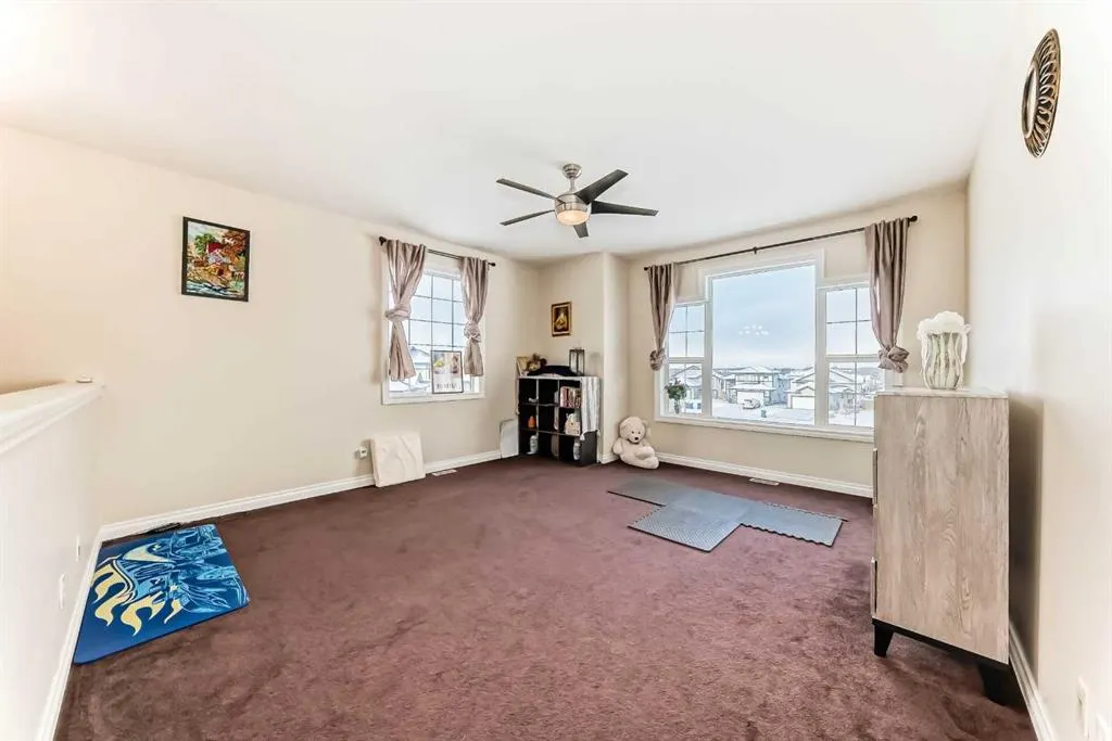 5252 48 Street Close