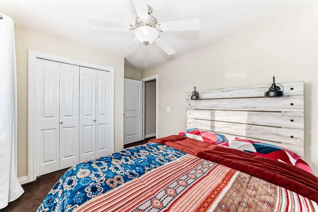 5252 48 Street Close