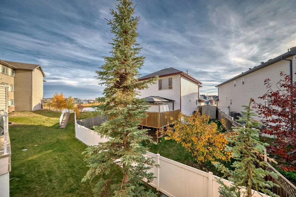 56 Saddletree Court NE