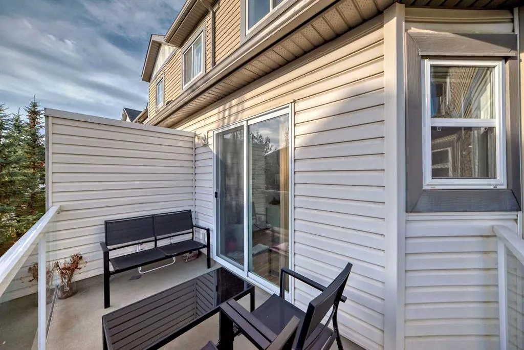 56 Saddletree Court NE