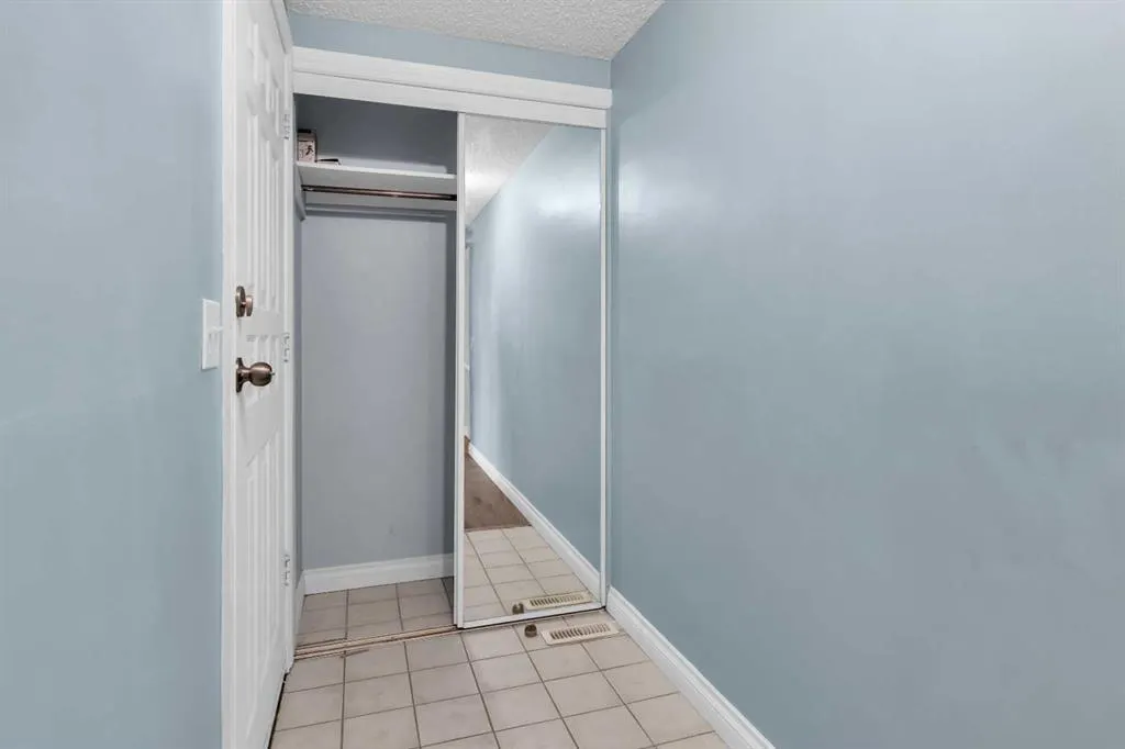 111 Pinemill Mews NE