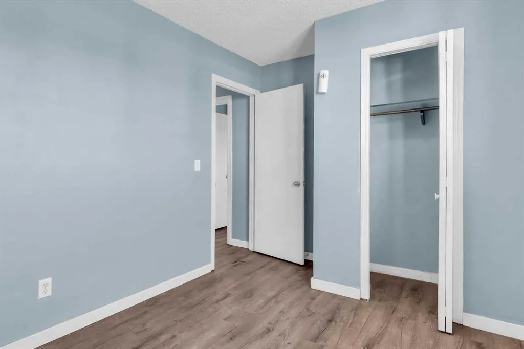 111 Pinemill Mews NE