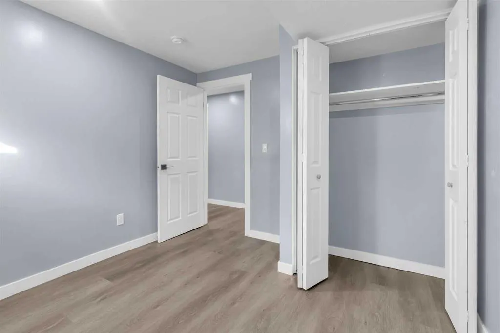 111 Pinemill Mews NE